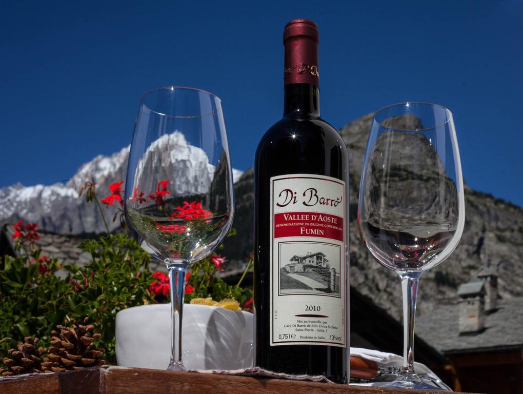 B&B Residence Checrouit Courmayeur Bagian luar foto